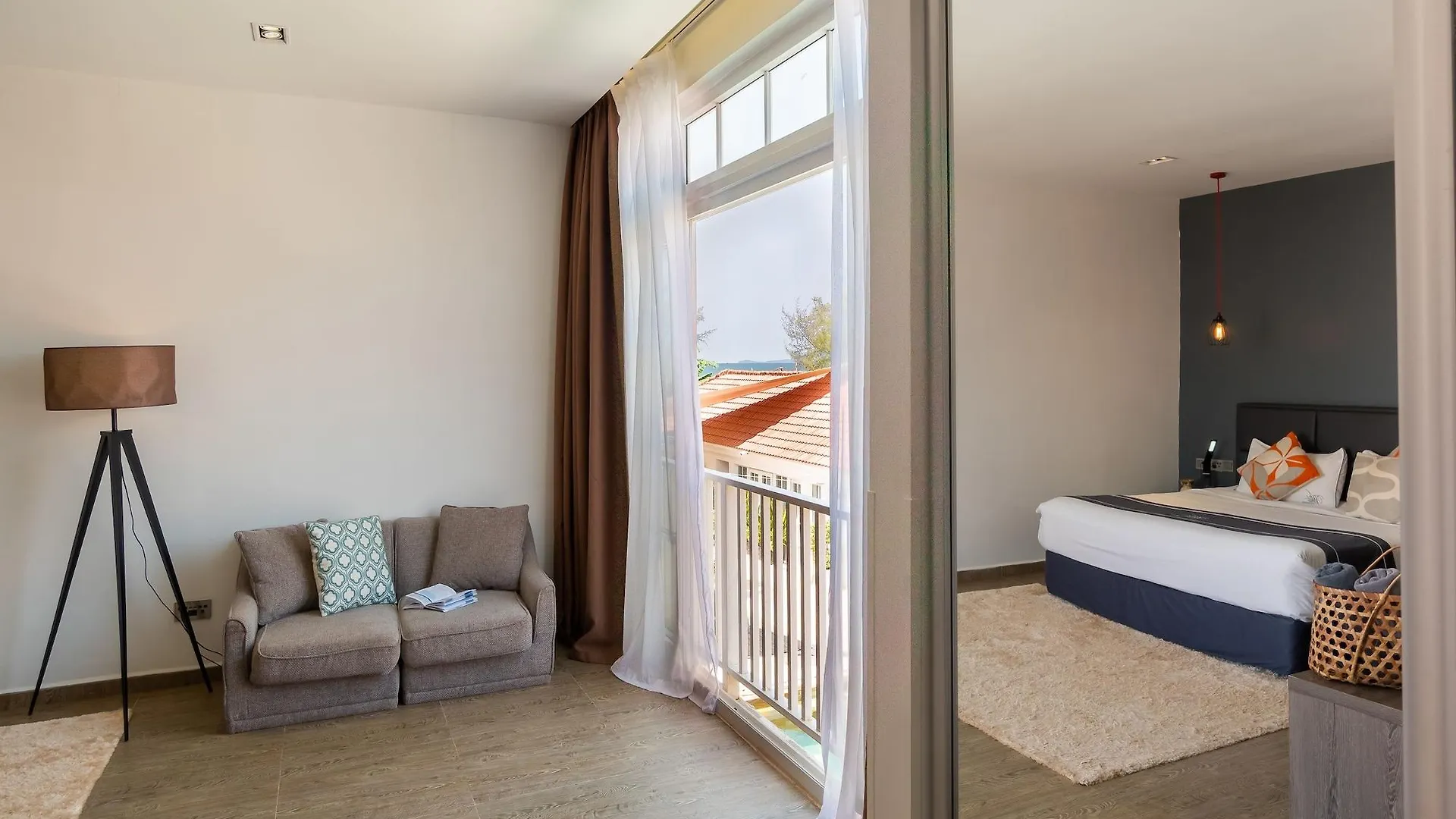 White Boutique Hotel And Residences Sihanoukville